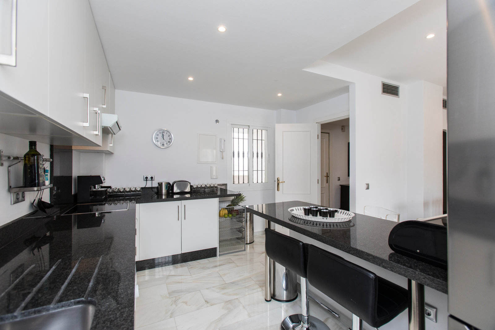 Los Naranjos de Marbella apartment — original photograph 24