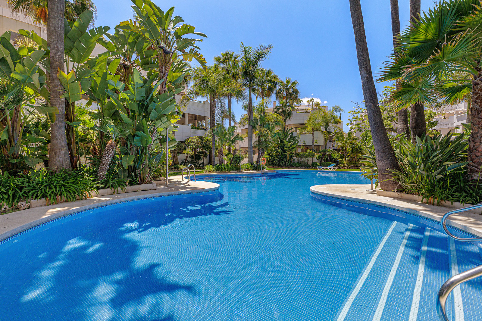 Fuente Aloha penthouse — original photograph 36