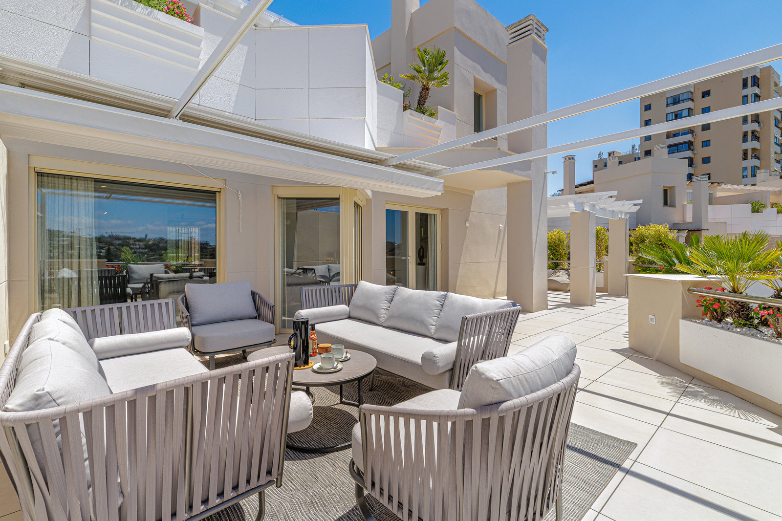 Fuente Aloha penthouse — original photograph 45