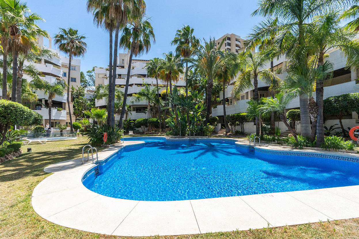 Fuente Aloha penthouse — original photograph 49