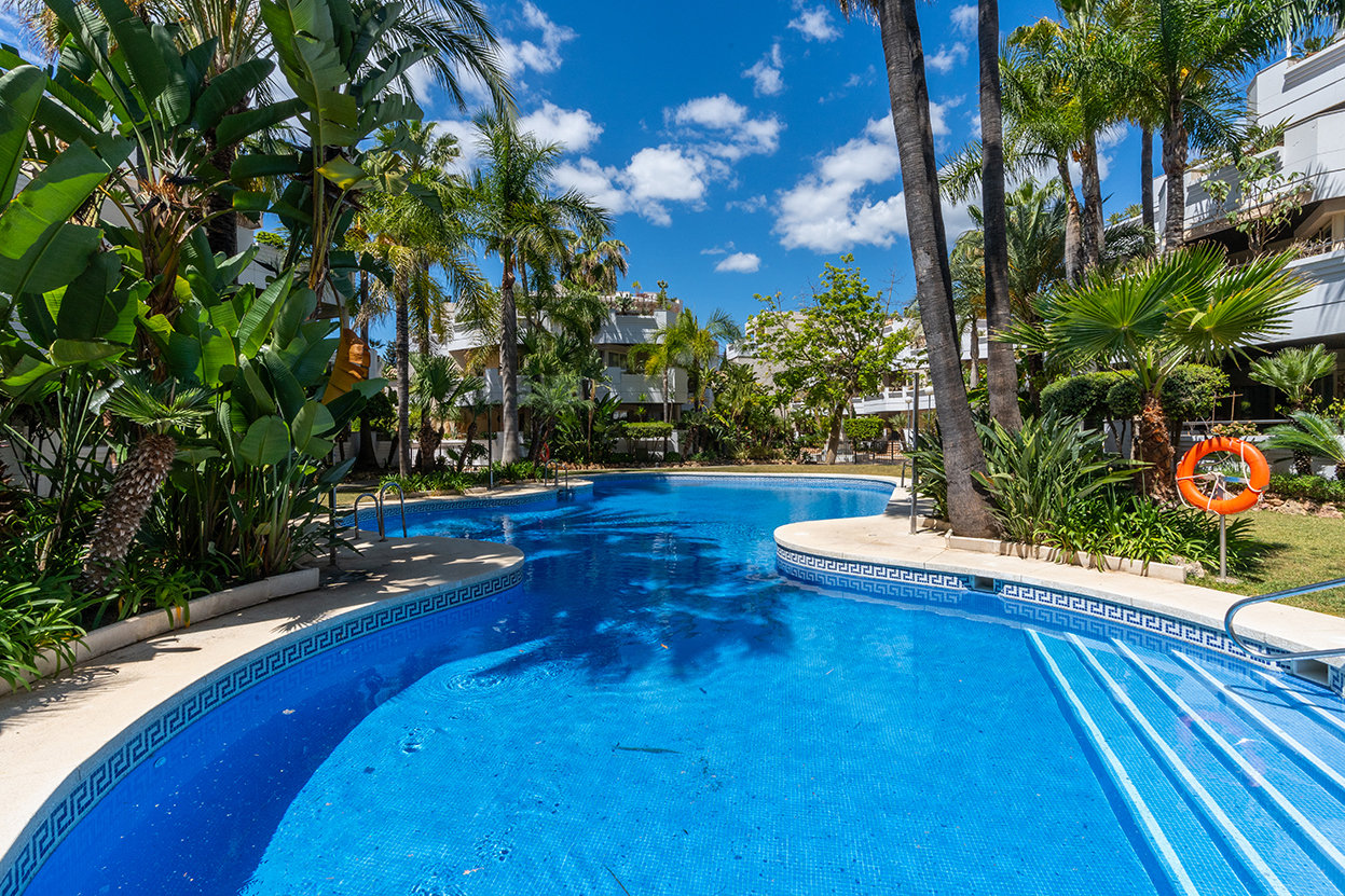 Fuente Aloha penthouse — original photograph 50