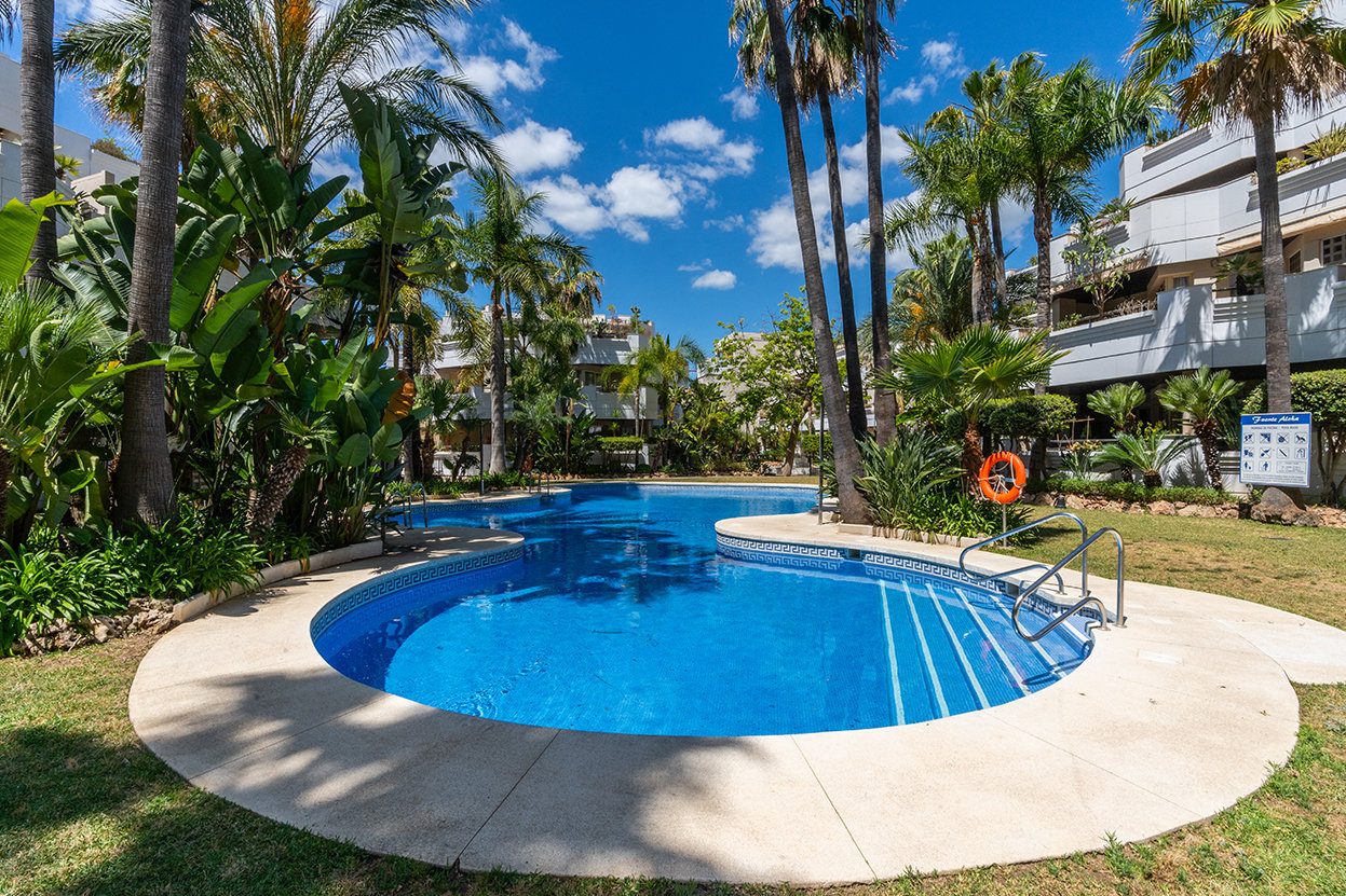 Fuente Aloha penthouse — original photograph 51