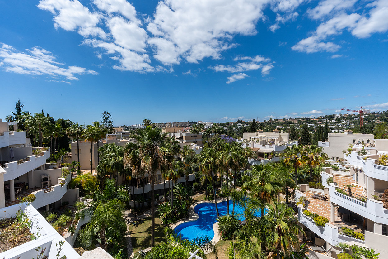 Fuente Aloha penthouse — original photograph 56