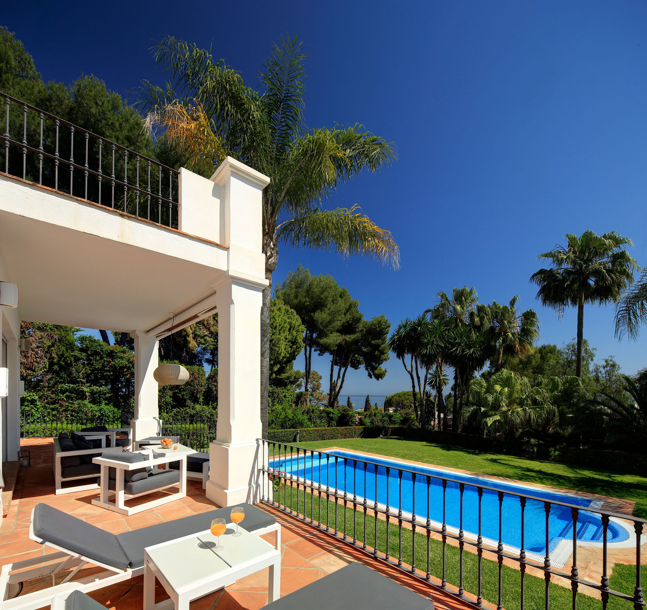 Golden Mile villa — original photograph 2