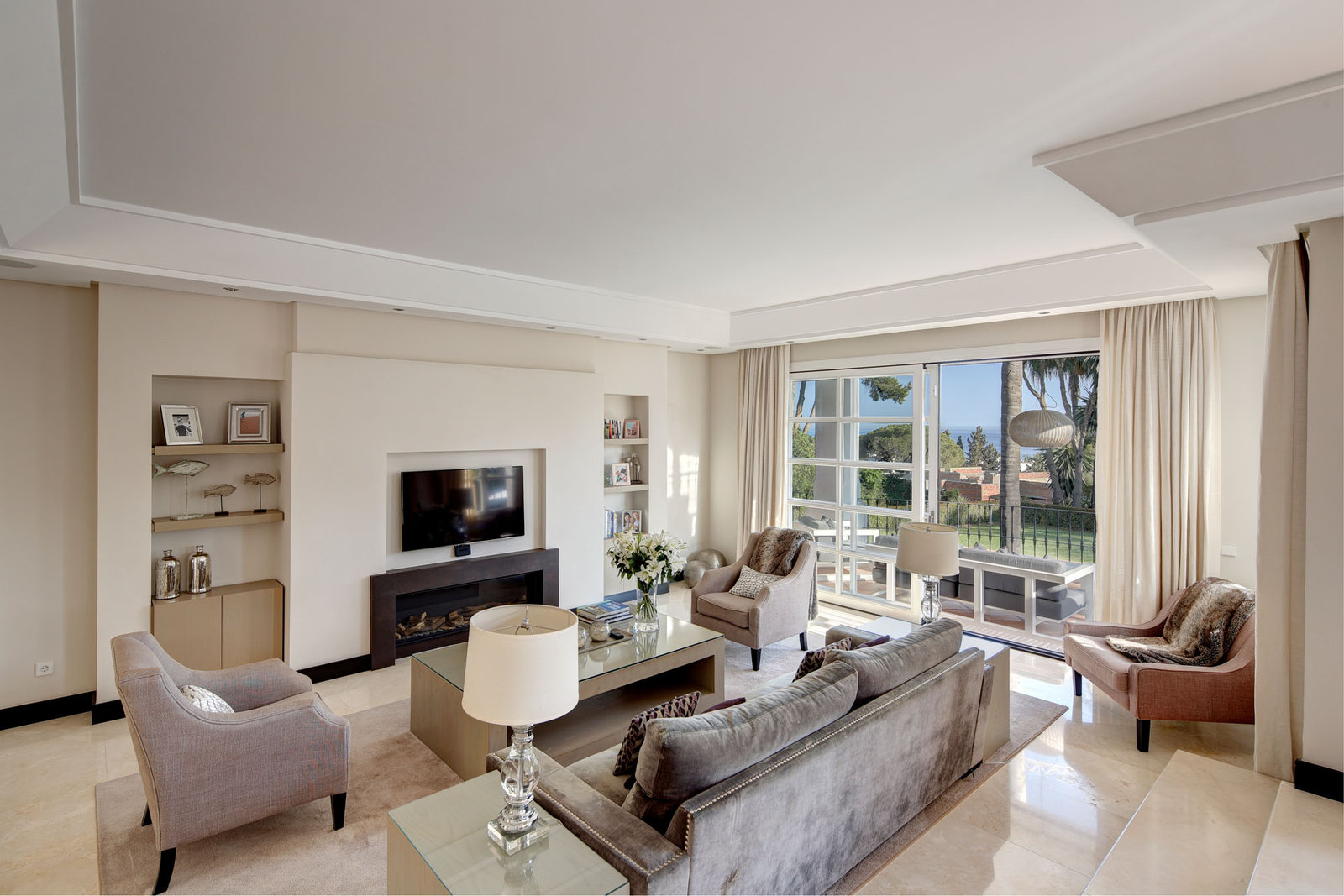 Golden Mile villa — original photograph 6