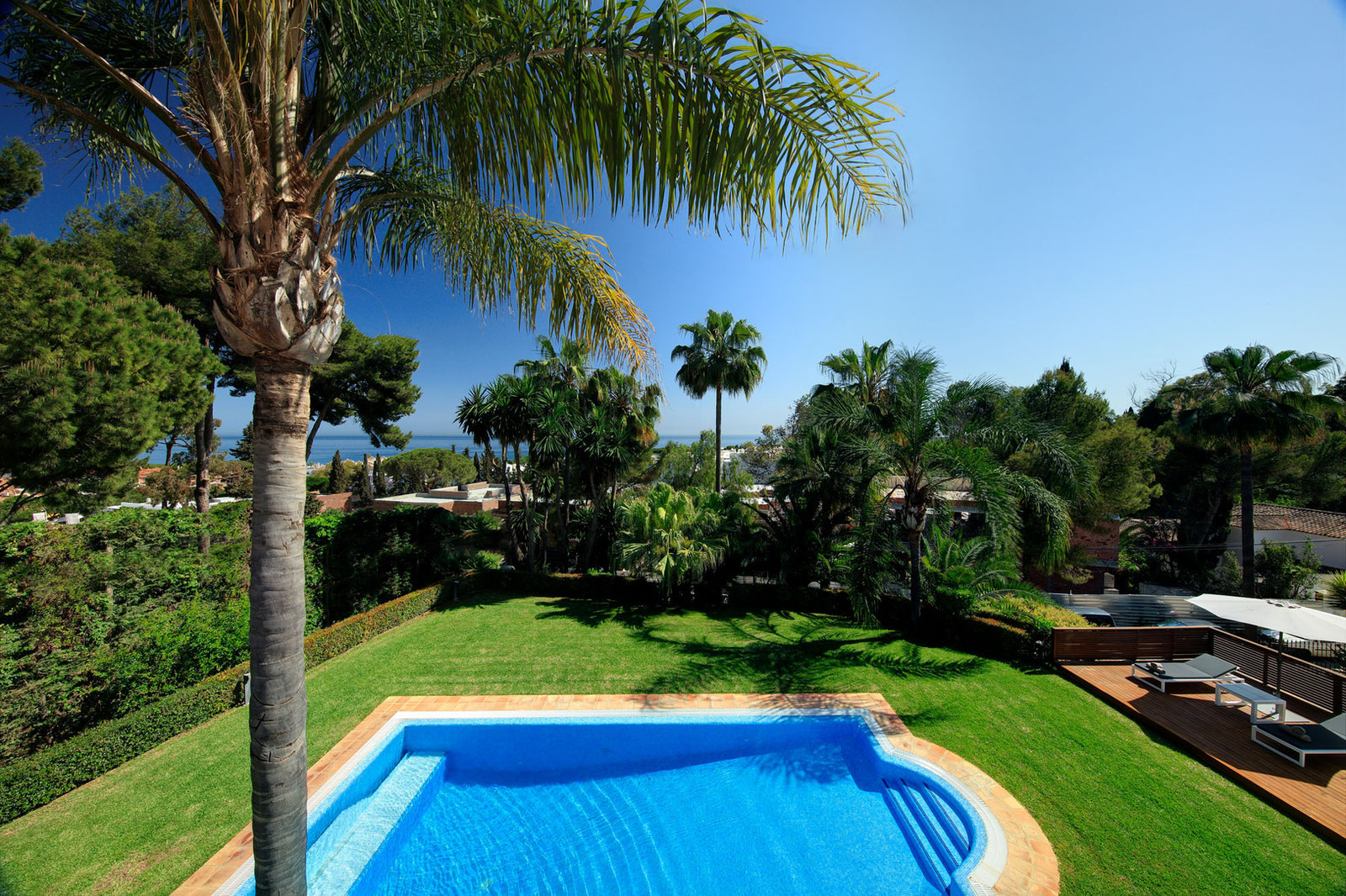 Golden Mile villa — original photograph 23
