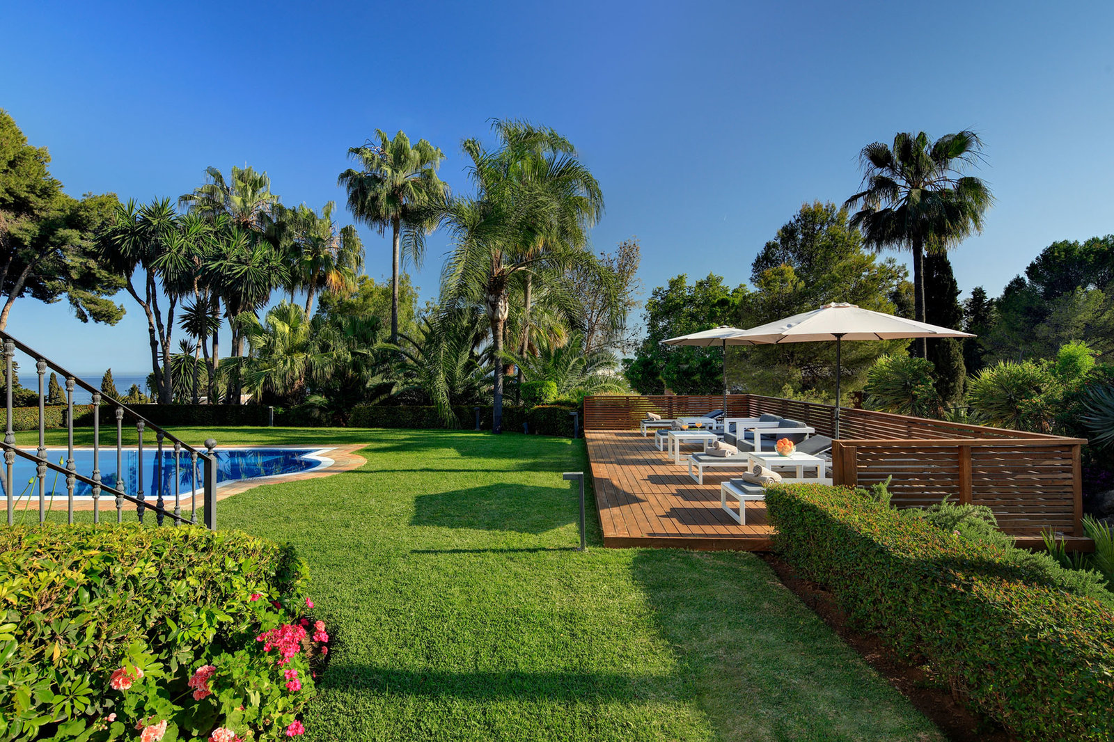 Golden Mile villa — original photograph 27