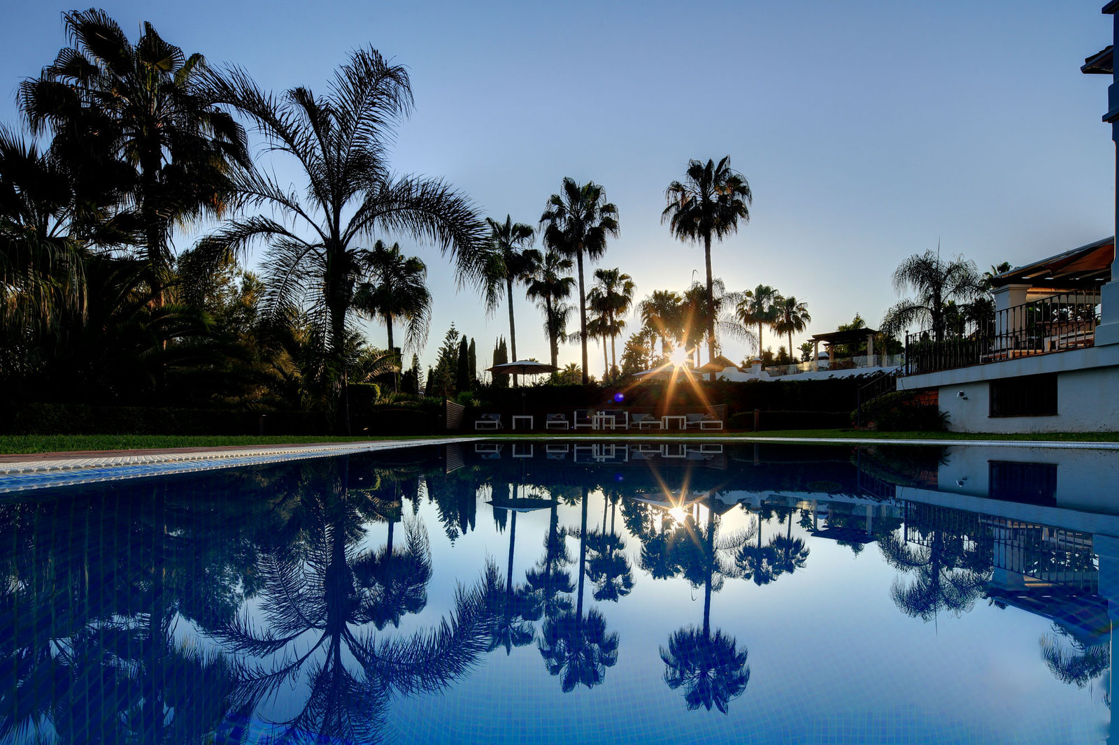 Golden Mile villa — original photograph 35