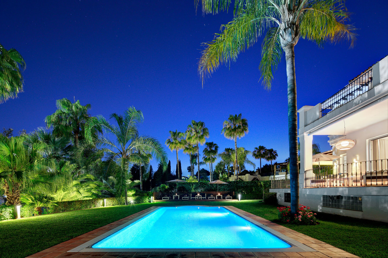 Golden Mile villa — original photograph 36