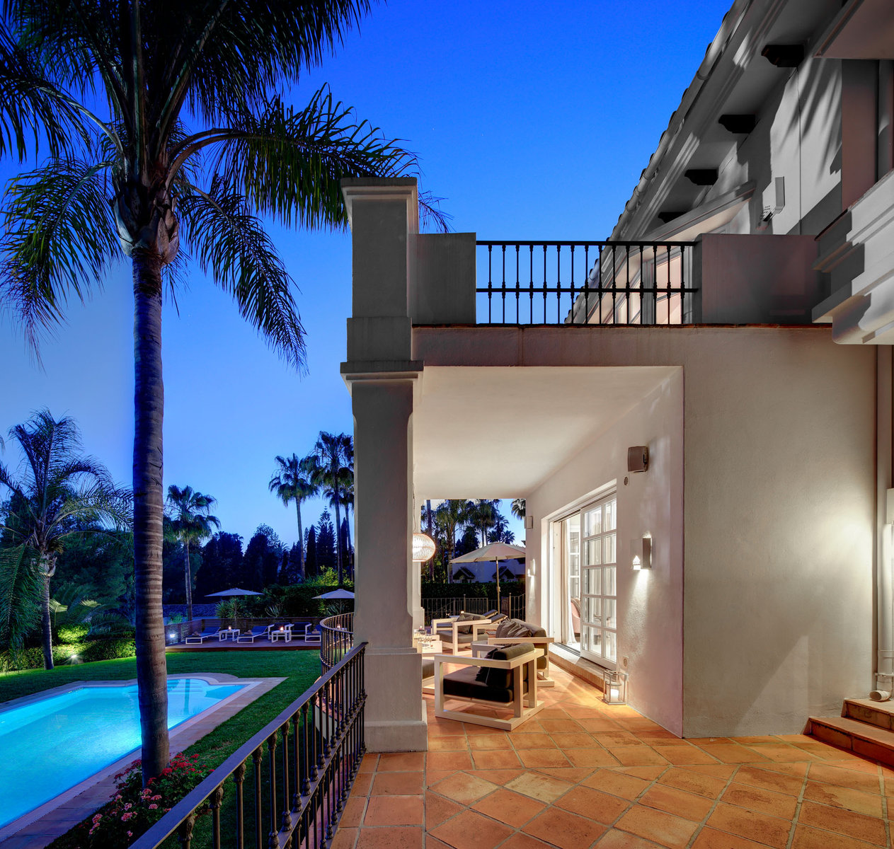 Golden Mile villa — original photograph 37