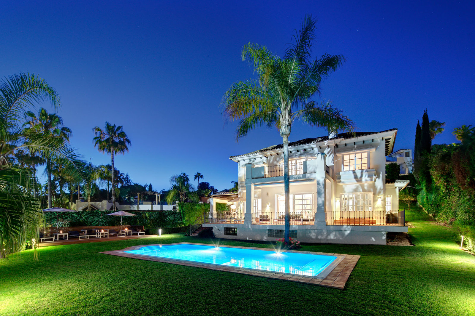 Golden Mile villa — original photograph 39